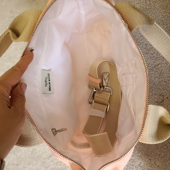 Hello Kitty Kipling Bag - Picture 7 of 9
